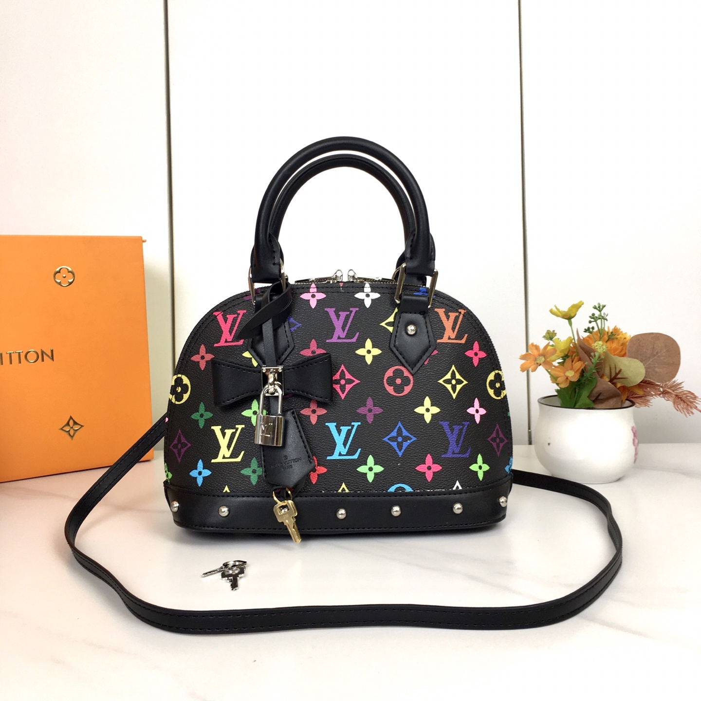 LV bag 477